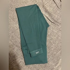 SET ACTIVE Tiki leggings size M